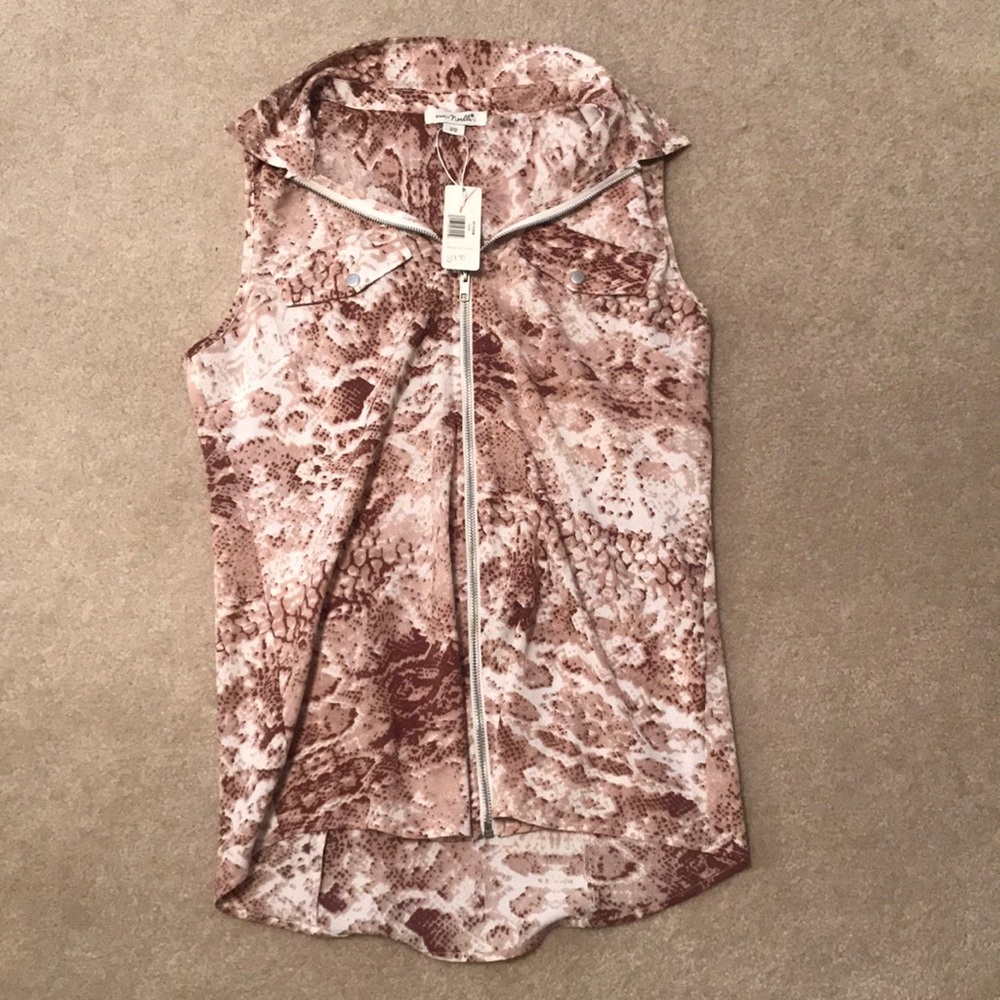 Snake print vest blouse